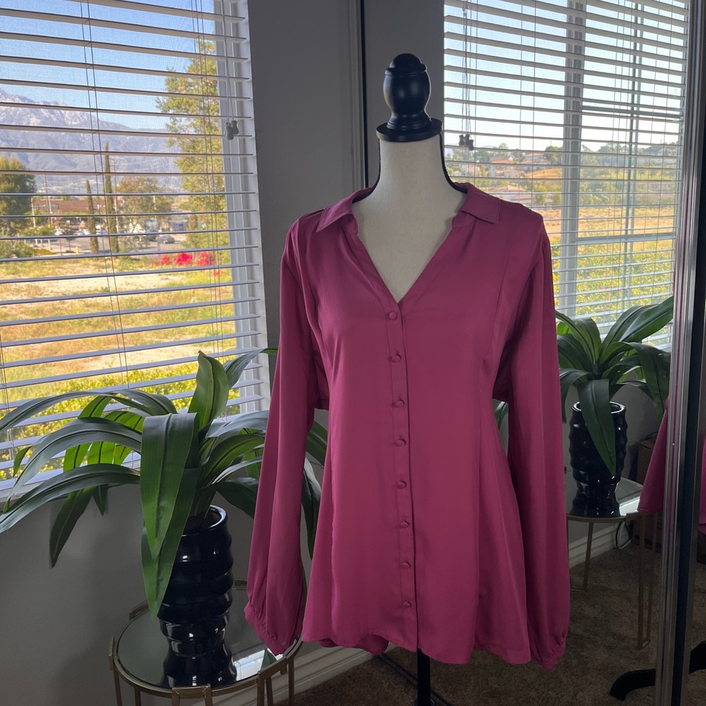 Torrid Fuchsia Button-Up Collared Blouse  Size 1X Long Sleeve Tie Back NWT